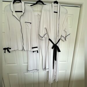 NWOT Trio Victoria’s Secret White Black Velvet Bow Trim Pajama Maxi Robe Set XL
